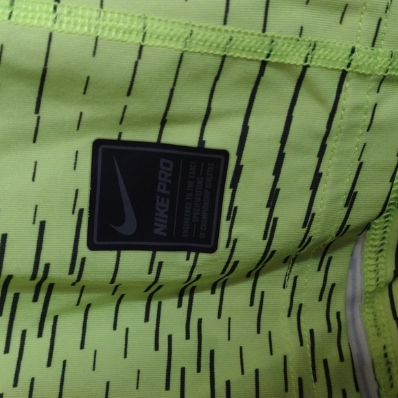 Md Nike Pro Dri-Fit Fitted Neon Yellow Chartreuse tee shirt - Picture 2 of 3